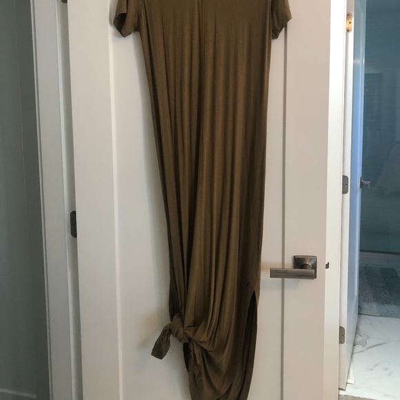 Army green maxi T-SHIRT DRESS - Picture 2 of 5
